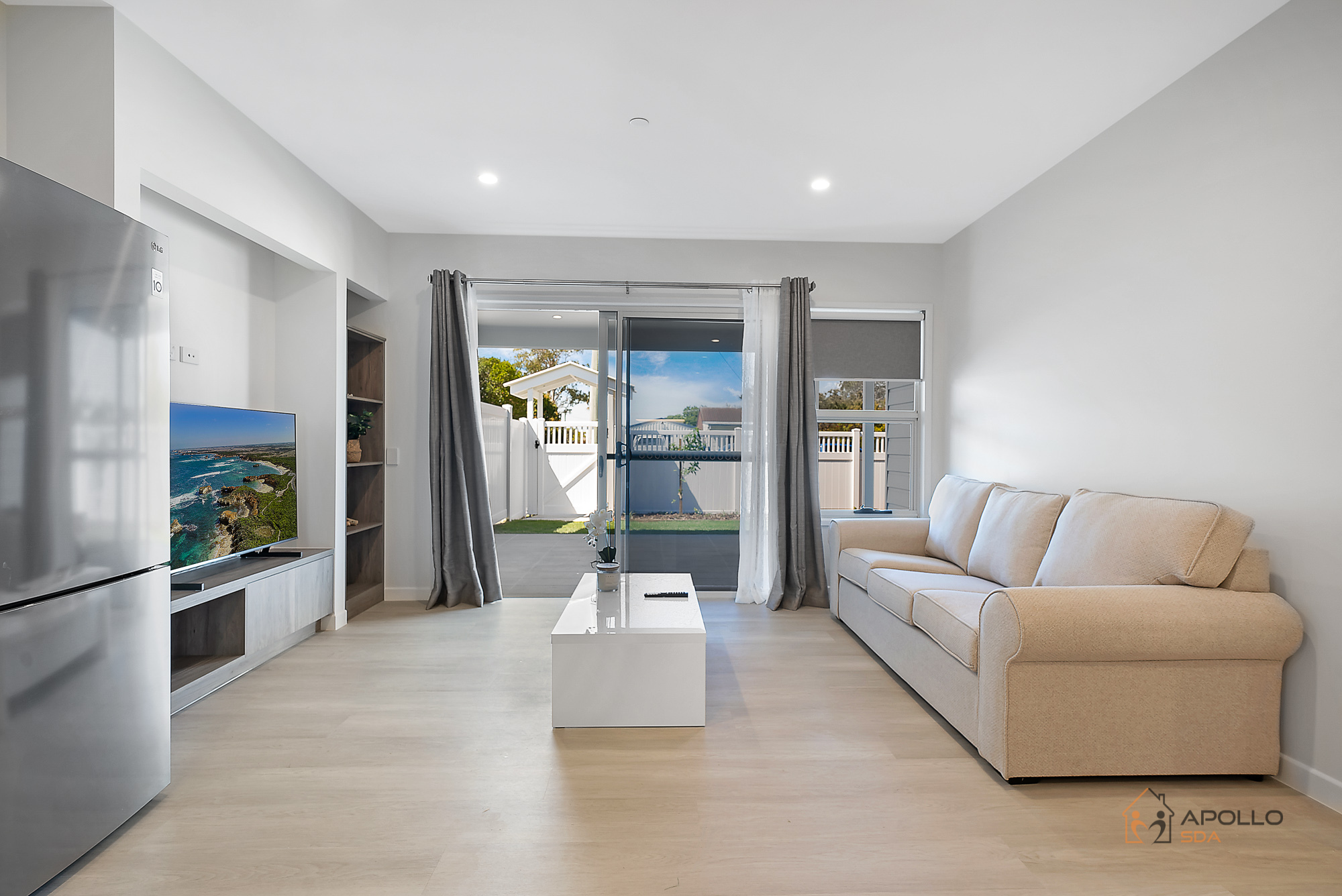 Header image 2 Modern living room with cozy beige sofa